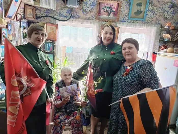 С труженицей тыла Горловой Марией Александровной