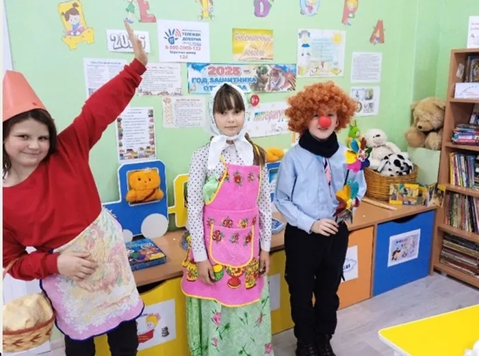 «Красная шапочка» спела песню ребятам