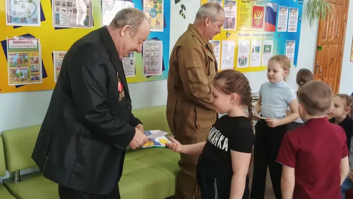 Открытки воинам