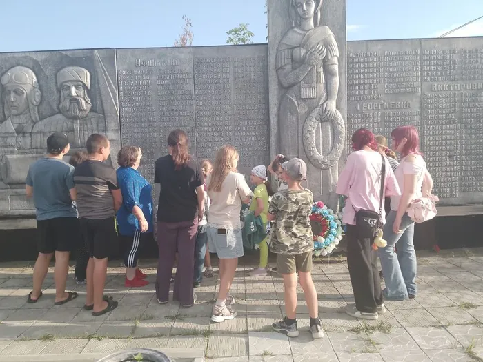 библиотекарь рассказывает о земляках погибших на войне