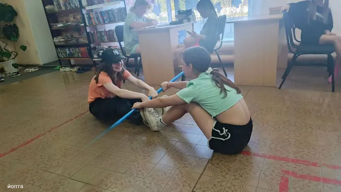 Участницы мероприятия Корчагина Д, Афонасьева В.