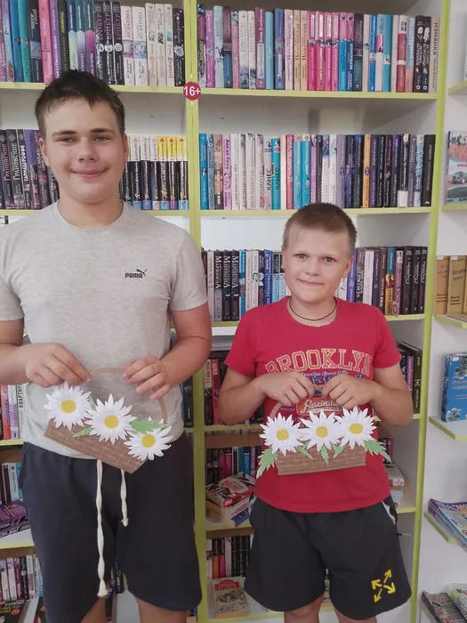 Жилины Арсений и Савелий участники часа творчества