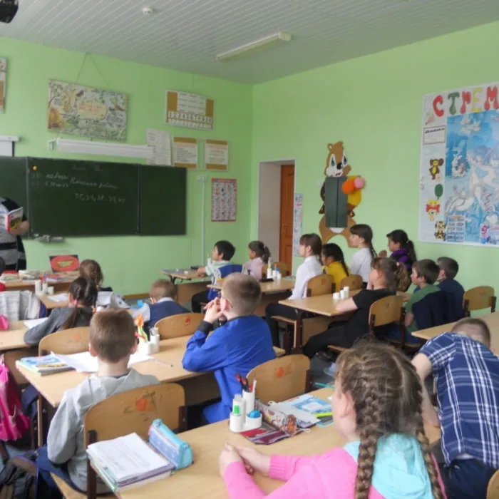 Акция «Читаем детям о войне» в Челюскинской библиотеке
