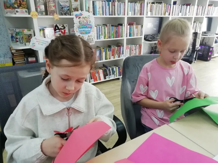 Дети мастерят